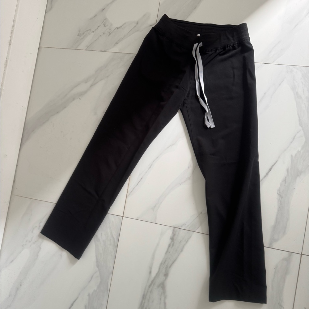 Figs scrubs top & bottom xxs black